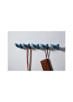 Tail Wing Hook