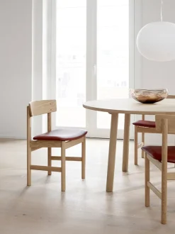 Taro Table 6121 by Jasper Morrison