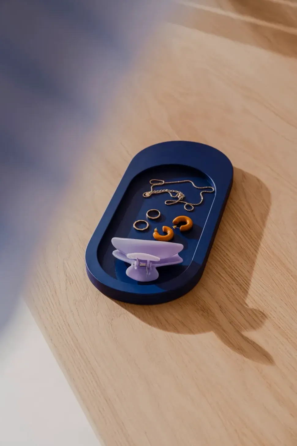 Tenu Tray