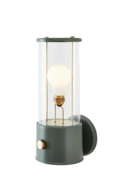The Muse Wall Light