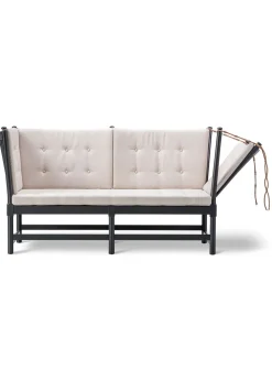 The Spoke-Back Sofa 1789 by Børge Mogensen