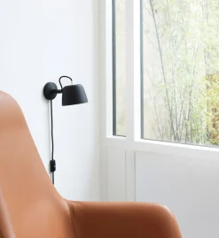 Tub Wall Lamp