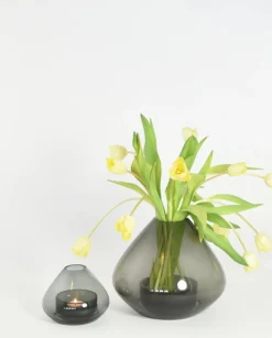 Uno kombineret lanterne og vase