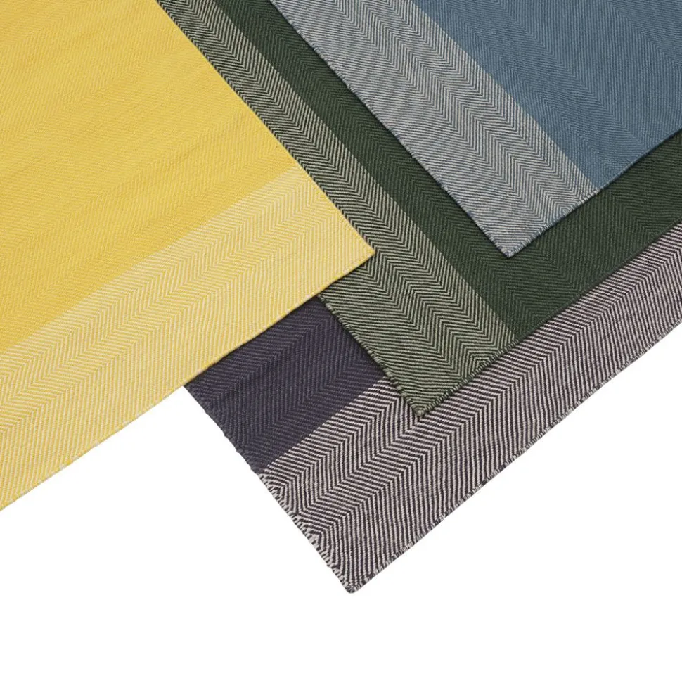 Varjo Rug