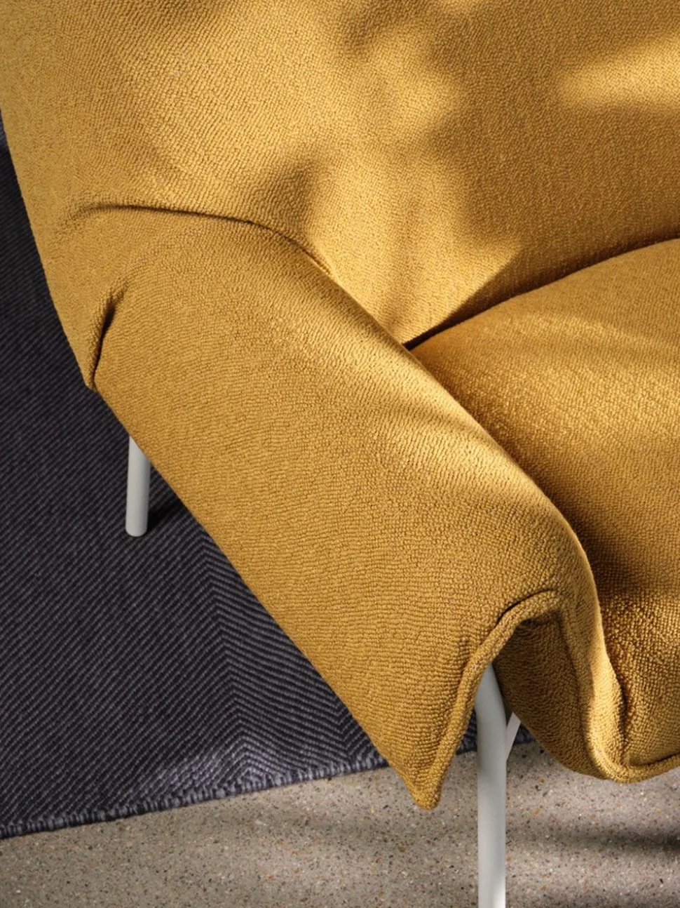Varjo Rug
