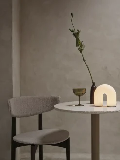 Vuelta Portable Lamp