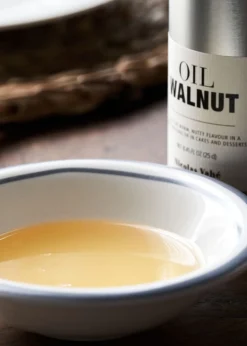 Walnut oil