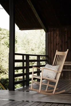 Wegner J16 Rocking Chair 16000 by Hans J. Wegner