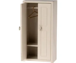 Wooden Cabinet - Mouse