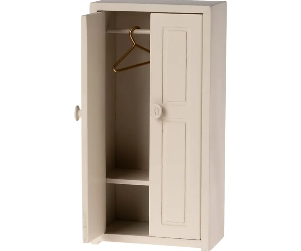 Wooden Cabinet - Mouse