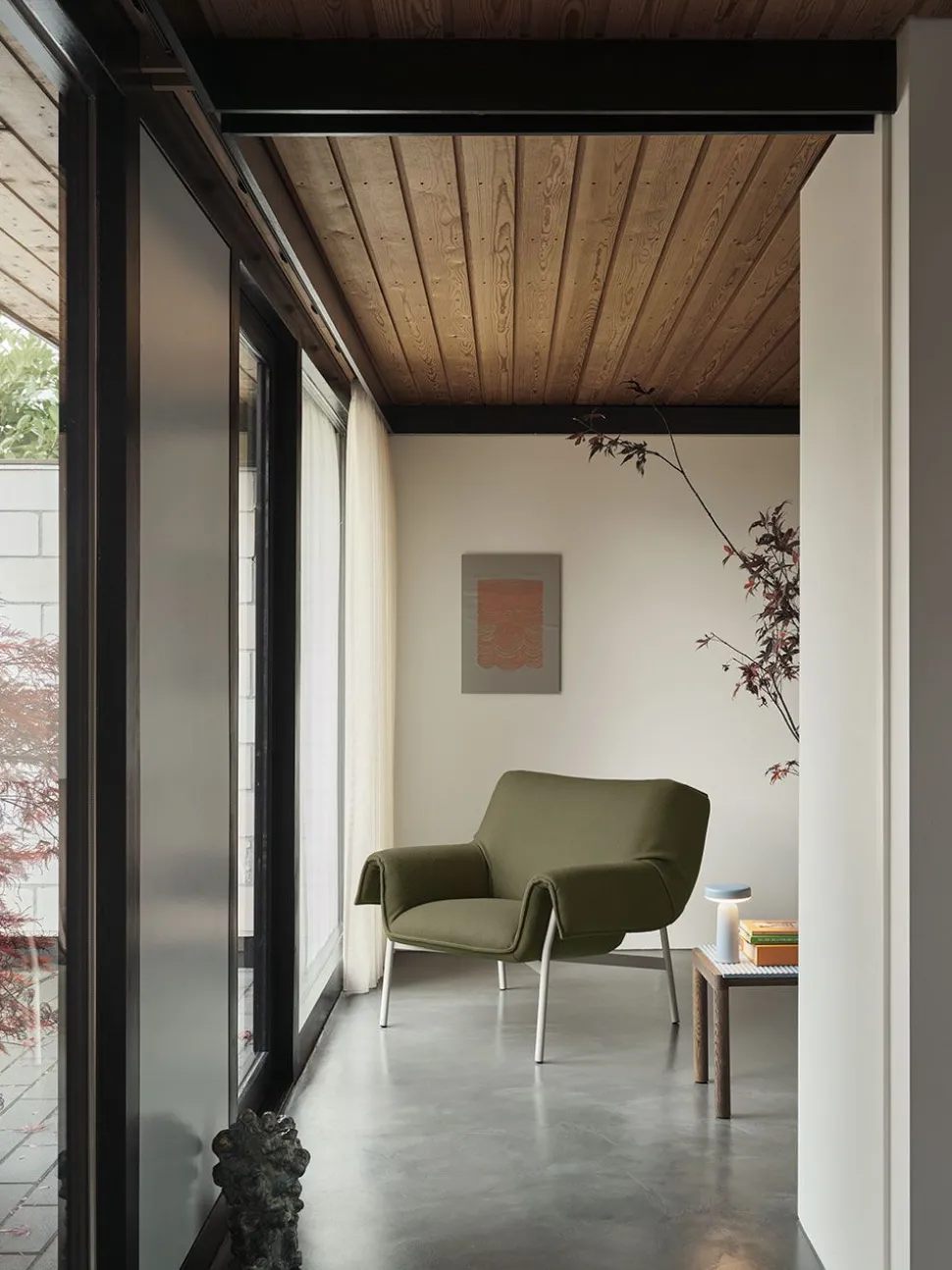 Wrap Lounge Chair