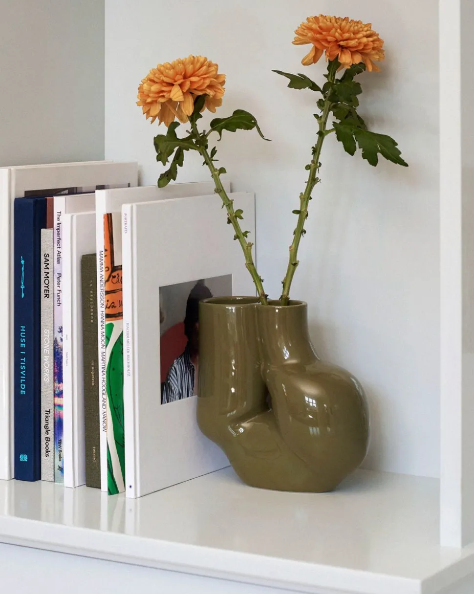W&S Vase